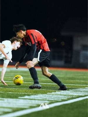 SHOULD THIS HAVE BEEN A STRAIGHT RED?! #🎥 #passion #slide #tackle #fyp #cooking #brokenankle #cinematic #defending #defending #defense #👀 #futbol⚽️ #foryoupage #ballers🏆 #⚽️ #varsity #banger #redcard 