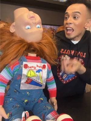 Chileeeeeee. This was my fave comedy horror movie back in the day lmao. #chucky #chuckydoll #horror #houseofnightmares #thehouseofnightmares #scarymovie #scarymovie3 