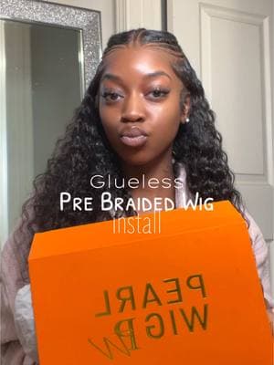 20” @pearlwig prebraided wig linked in my showcase 10/10 !! ✨💳🔥🥰 #prebraidedwigs #wiginfluencer #atlantahairstylist #fyp #wigtutorial #braidedwig #braidwig #braidwigs #prestyledwig 