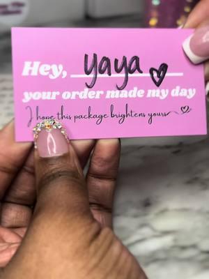 HAPPY BIRTHDAY YAYA! 🥳🎈@user5409195842503 #seethegloss #lipglossgirly #ledlightandmirrorlipgloss #girlypackage #packaorderwithme 