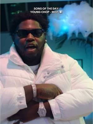 Fresh out of the pen, drill music pioneer Young Chop is back and already 2 for 2 with back-to-back bangers. This latest release is a classic collaboration, with the video shot and edited by @dgainz, the mastermind behind many of Chief Keef’s earlier visuals.  ———————— #youngchop #songoftheday #playthatback #newmusic #musicblogger #musicblog #viral #explorepage #igreels #fbreels #musicmonday #fyp #chiefkeef #lilreese