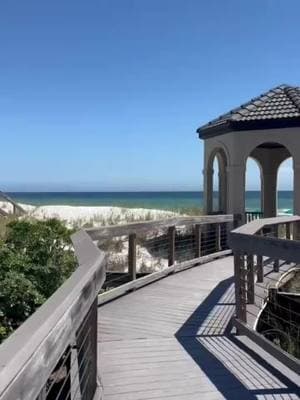 Sunshine and white sands, the perfect combination! ☺️🏖️☀️ Your destination is waiting—head to the link in our bio now. .. #compassvacay #visitdestinflorida #beachtrip #travel #beach #vacationmode #destinvacation #luxuryvacation