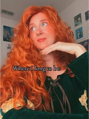 Just imagining a full on photoshoot here. Dont mind me.  #merida #meridacosplay #cosplay #cosplayer #Scotland #scottishtiktok #highlands #greenscreenvideo 