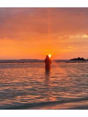 the song i added went so perfect. they ate ☺️ #fyp #synchronized #ocean #dance #fy #beyonce #sunset 