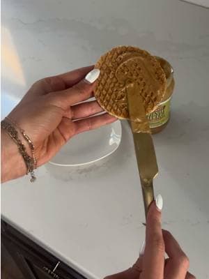 is peanut butter on waffles really worth the hype? safe space...right answers only in the comments.  #fuelthejourney  #wafflehacks #snackinspo #peanutbuttercombo