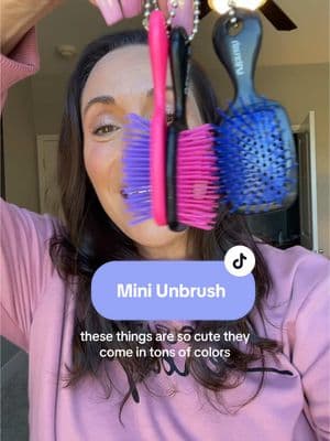 The unbrushed had babies oh my God! Sooo cute 😁🤭👶 @fhiheat #Keychain #Viral #paratii #MiniBrush #Unbrush #miniunbrush #hairbrush #unbrusheshair #tenderhead #TenderHeadedChild #TangledHair #ViralBrush 