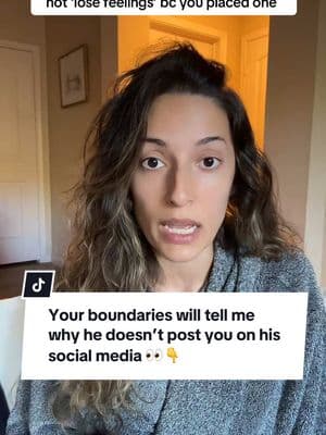 PS The better the boundaries, the hotter the men 😏 #datingwithmadalina #datingandrelationships #selflove #selfrespect #neversettleforless #highstandards #healinginnerchild #healingpeoplepleasing #boundaries 