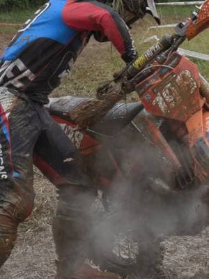 #fbf Liam Draper grabbing too much front brake at the Sprint Enduro World Championships '22 #sprintenduro #racing #motorcycleracing #motocross