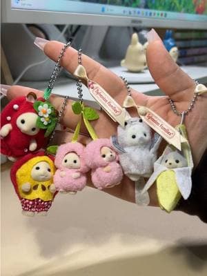 I love these sm 🥹💕 | #calicocritters #sylvanianfamilies #ternurines #keychain #cutekeychain #cutefinds #bagcharm #trinkets #haul #unboxing #sylvanianfamiliescollection 