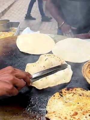 $0.15 cleanest Egg Paratha in india 🇮🇳 #streetfood #foodstreet #foodreview #streetfood_world #food #Foodie #foodtiktok #foodworld #foodporn #indianstreetfood #beststreetfood #indianfood #india #unhygenicfood #americanstreetfood #losangelesfood #newyorkfood #viral #video #fyp 