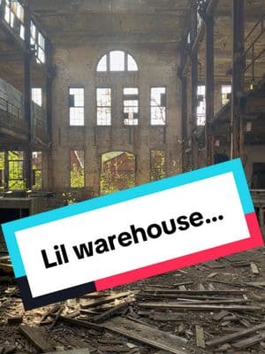 #industrialporn #abandonedfactory #abandonedwarehouse #urbex #teddybeartravels 