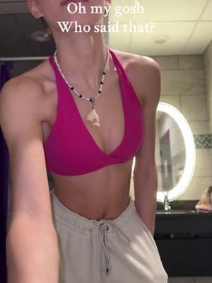 IG Colltphillips #phat #sportsbra #sweatpants #pink #bop #roll #bodypositivity #deletingsoon 