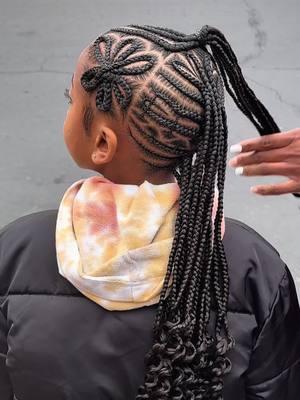 Custom kids, hairstyle 🥰 Book a look! 🤍 #lahair#atalhair#vegashair #frontalsewin #lace #fronralwigsvegas #vegaswigs #braidsbydeshawn #California  #feedinbraids #hairstyles #lasvegas #BraidsByDeshawn#braidsatlanta #ProfessionalMaleBraider #SupportYourLocalHairstylist#beauty #makeup #makeupartist#malebraider #malebraider ##locstyles#vegas ##viral #knotlessbraids #braidambassador#losangeles #largeknotlessboxbraids#quickweave