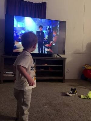 Omg how cute my son dances to Michael Jackson #dance #MichaelJackson #MichaelJacksonMoves