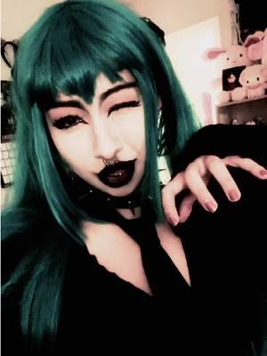 Closet cosplay :3 #hatsunemiku #hatsunemikucosplay #mikuhatsune #mikuhatsunecosplay #miku #mikucosplay #goth #gothmiku #gothmakeup #gothmikucosplay #hatsunemikuvocaloid #vocaloid #vocaloidcosplay #cosplay #closetcosplay 