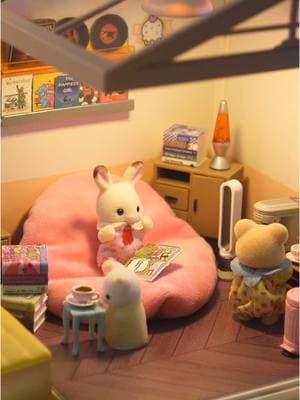 oh to be a little bunny reading a magazine on a beanbag… 🥺feat. mini brands home!  #minibrands #minibrandshome #sylvanianfamilies #calicocritters #dollhouse #miniature #miniatures #tinyhouse #calicocritterscollection #minibrandshome #toys #toy 