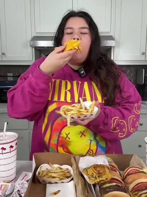 I recorded a whole mukbang and for got to turn on the mic 😂 #innout #innoutburger #innoutmukbang #burger #cheeseburger #cheese #sauce #fries #meatball #mukbang #asmr #food #Foodie #cheese #sauce #fries #eating #yum #jellybeansweets #biggie