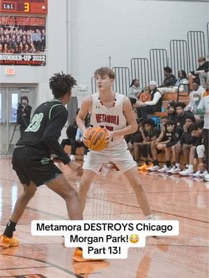 They went crazy! Full video on my Youtube channel🤝🏻 #highschool#basketball#metamora#illinois#metamorabbb#chicago#morganpark#youtube#video#crazy#hype#dunk#three