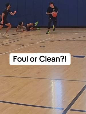 😂😅 Foul or clean?? Bro was fouling me all day😭😭 #basketball #funny #highlights #gym #runs #vce #viccoast #vcbasketball 