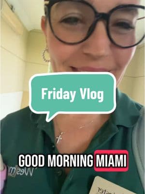 Fridays vlog #miamiflorida #miamiteacher #latinateacher #teachervlog #gmmiami #makeschoolfun #iteachthird #beforethebell #RoomTour 