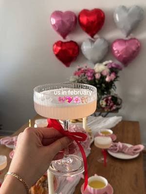 send this to the girls chat 💌🎀  galentines party ideas, galentines party inspo, valentines day, party ideas, party decor #galentines #party #girlsnight #valentines #besties #galentinesday #girlsday #valentinesdayinspo #girlyaesthetic #pinterestparty #galentines2025 #pinterestaesthetic #friendshipgoals #pinkpinkpink #teamwork #aesthetics 