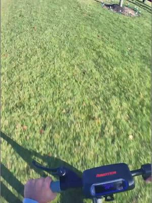 How’s the loop #inmotion #scooter #pov #driving #gokart 