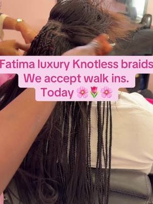 Fatima luxury Knotless braids 🌸🌷🌸 #onthisday #povs #fypシ゚viral #fypシ゚viral #goviral #fypシ #proctectivestyle #ginger #ncbraider #trending #bohoknotlessbraids #bohobraids 