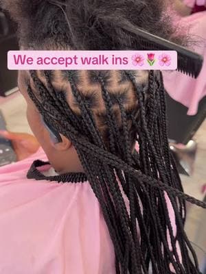 Fatima luxury Knotless braids 🌸🌷🌸 #onthisday #povs #fypシ゚viral #fypシ゚viral #goviral #fypシ #proctectivestyle #ginger #ncbraider #trending #bohoknotlessbraids #bohobraids 