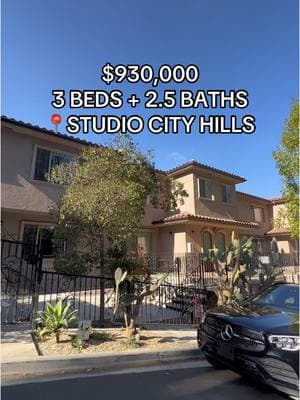 Map shown at the end of the video. Read caption for more info… 👀  📐 1,898 sqft 🚗 2 car garage  🧺 laundry in unit 💰 $515 HOA ❓ dm or email to tour or have questions Located in a small, gated community (8 townhomes,) on a secluded street in Studio City Hills. #losangeles #losangelesrealestate #fyp #fypシ #losangelesrealtor #realtor #realestate #forsale #apartmenthunting #losangeleshousetour #housetour #losangelesapartmentforrent2024 #lease #viraltiktok