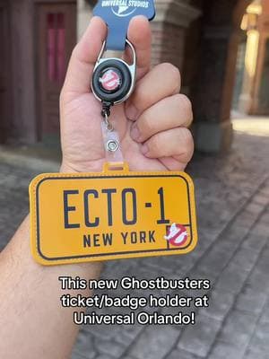 Time to run some red lights! 👻 🚫 This new Ecto-1 badge reel at Universal Orlando! Found inside the Film Vault and MIB gift shop in USF #universalorlando #universalstudiosflorida #UOR #Ghostbusters #HHN #HorrorNights  #ThemePark #ThemeParks 