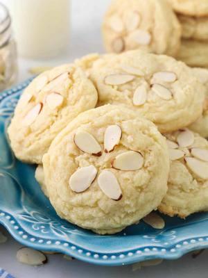 To grab the RECIPE, go to my profile and click “https://linktr.ee/beyondfrosting” and click THEN click the link for Soft and Chewy Almond Cookies! Craving cookies that are crisp on the edges and soft in the middle? ✨ These easy Almond Cookies are rich, buttery, and melt-in-your-mouth delicious—one reader even said they’re beyond delicious! With loads of almond flavor, it’s no surprise they’re totally irresistible. Don’t forget to save this recipe for the next time your sugar craving strikes! ❤️ #almondcookies #cookies #cookierecipes #baking #bakingtiktok 