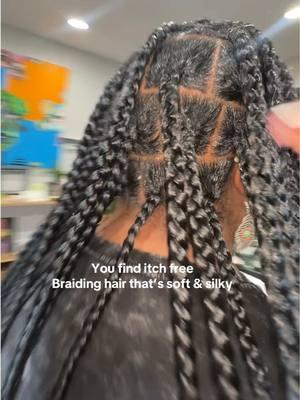 When I say this hair feels like bundles!! It’s blended so well with my mother hair! Only used two packs for this look! #slayyy braiding hair is amazing. The hair is soooo soft, no itching, no freeze, and pre stretchm..  hellilla worth it ! #fyp #braids #blackgirlmagic #tribalbraids #labraider #labraids