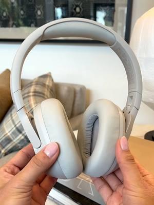 Get the ultimate listening experience with SoundForm Isolate Noise-Cancelling Headphones—perfect for work, play, and everything in between, with customizable sound, all-day comfort, and a secure fit. 🎧⚡ #belkin #soundform #headphones #noisecancelling #earbuds #wfh #tech