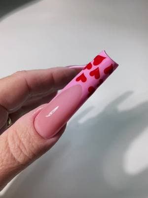 Vday nail inspo @vbeautypure ❤️💅 #vdaynails #vbeautypure #nailclasses #annailco #nailtechs 