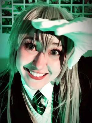 OooOoo hE fLeW~ My disheveled wig is kinda on brand #souleater #makaalbarn #soulevans #maka #souleatercosplay #makaalbarncosplay #souleateredit #souleaterevans #blackbloodmaka