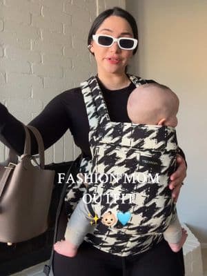 Amamos estar fashion y cómodas y con este porteo de momcozy queda iconic ✨ . . . . . . . #momcozymom #babycarrier #porteo #porteoergonomico #momcozylife #babycarrier #momcozybabycarrier #fashionmom 