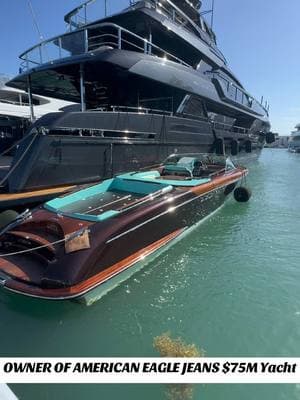 Docked in downtown Miami’s superyacht Marina the 200ft yacht is estimated to be worth $75M and is owned by billionaire Jay Schottenstein, CEO of American Eagle Outfitters. #riva #superyacht #yachts #americaneagle 