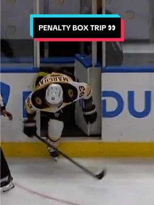 “there’s a gremlin in there that grabbed him” 💀 (🎥: X/@Sportsnet 🇨🇦) #BostonBruins #BradMarchand #NHL #hockey #blooper 