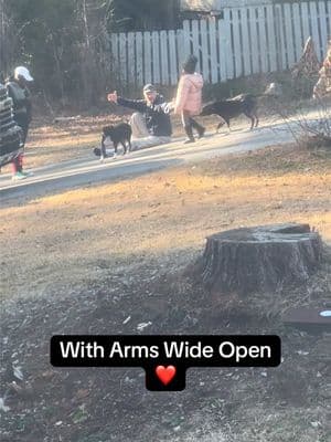 So I’m cleaning my house like Black mothers do on a Saturday morning, and I here the door close….. I look out the window and look….@whitepapamike @Elvira HasFaith Farr #neighbors #BEST #hug #Love #dogs #kidsbelike #community #blessed #conyers 