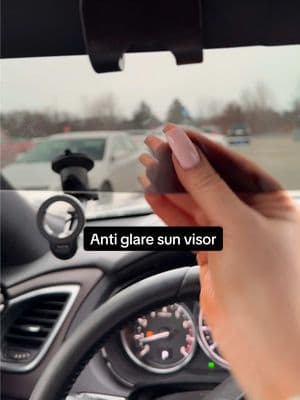 My anti glare sun visor that saves my eyes! #snowblind #antiglarevisor #sunvisor #shortgirproblems #driving #caressentials #carhack #tiktokshopfinds 