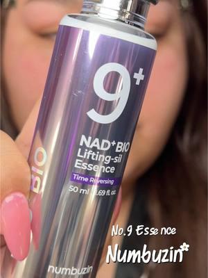 50 peptides for less than $30??? 💜numbuzin no. 9 essence💜 This product helps to boost firmness with 50 peptides and NAD NAD is a powerful anti-aging ingredient that helps to rejuvenate skin by supporting cell repair and turnover💕 @numbuzin Official  @numbuzin  #facelifting #jawline #instantfacelift #jowls #doublechin #sculptedface #NAD #sheetmask #numbuzin #kbeauty 