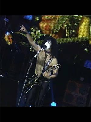 KISS Alive Worldwide Reunion Tour Detroit Rock City Live Irvine California 1996 #kissband #kissfan #kissrock #kissrocknroll #kissarmy #kissfan777 #fyp #paulstanley #genesimmons #acefrehley #petercriss #aliveworldwidereuniontour #detroitrockcity #music #live #song #rock #rocknroll #rockmusic #rocklive #irvine #california #irvinemeadowsamphitheatre 