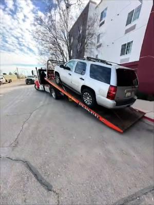 #heavytowing #wrecker #roswellnewmexico #towtruckdriver #towtruck 