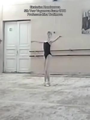 Did you know that before she auditioned for Vaganova, Ekaterina auditioned for the Bolshoi Academy and was denied? Luckily her mother didn’t give up and the following year she was accepted to VBA and the pathway to stardom began! #ekaterinakondaurova #vaganova #vba #ballet #balletclass #adagio 