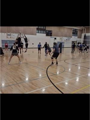 It gets funnier each time I watch it😂😂 #volleyball #volleyballplayers #volleyballmatch 