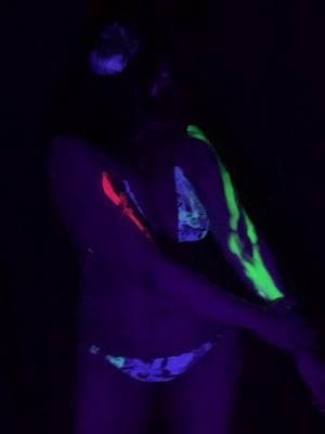 #SultrySunday All I Know Is… (18+) MDNI #blacklightpaint #uv 