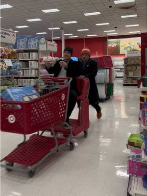 JAY & SILENT BOB BUY FANS! Targeting BOSTON with @Jay Mewes on the opening night of the @Jay and Silent Bob Aural Sects Tour (at The Wilbur, 7pm). This @target trip is a pre-show ritual for Jason, who requires a box fan to fall asleep. He’ll need his rest: tonight we try to be funny in Massachusetts, Tuesday and Wednesday we’re in Connecticut, New York on Friday, Delaware on Saturday, D.C. on 2/10, Virginia on 2/11, Pennsylvania on 2/12, Indiana on 2/13 and Missouri on Valentine’s Day! Go to SeeSmod.com for tickets! #KevinSmith #jasonmewes #jaymewes #jayandsilentbob #boston #target #shopping 