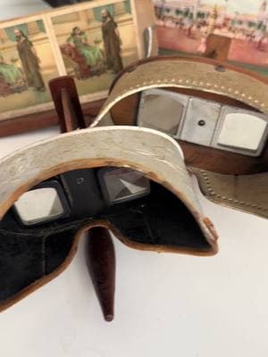 Antique store find! Two vintage stereoviewers #virtualreality #stereoviewer #stereogram #binocularvision #optometry #vintageoptometry #optometrystudent #3d 