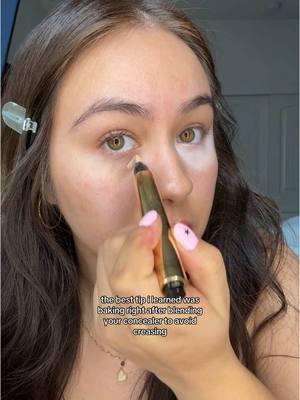 and it never looks cakey 👁️👁️ #makeuptips #makeuphacks #concealerhack #concealertips #beautyhacks #bakingmakeup 