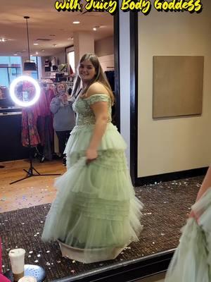 Prom Dress Shopping with real confidence endorsements.  . . #juicybodygoddess #prom #prom2024 #plussizepromdresses #plussizeboutique #Charlottenc #prom2025 #plussizeclothing 